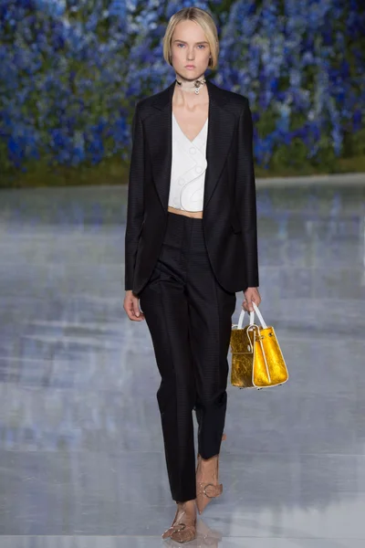 Look 20